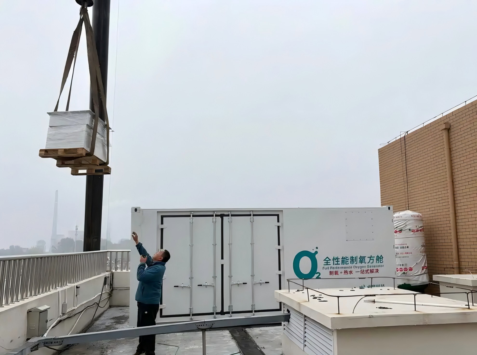 卓誉医用制氧方舱.jpg